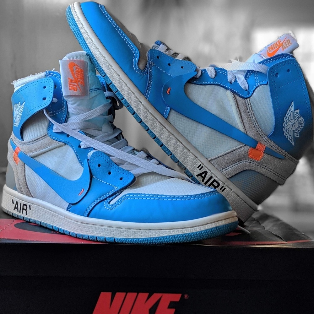 UNC Off White Jordan 1 w/ Box and OG laces